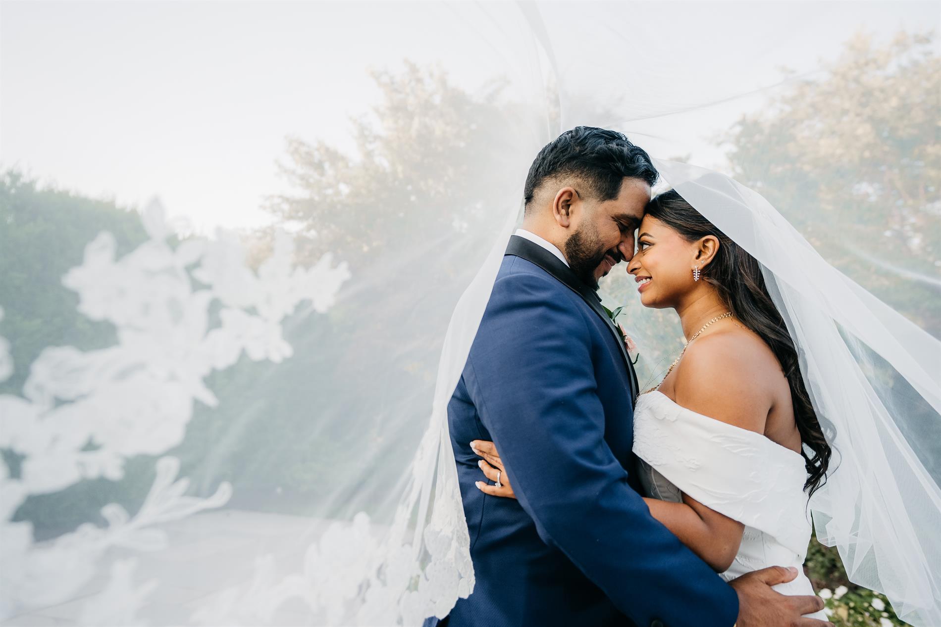 Elizabeth & Thompson Wedding Photos