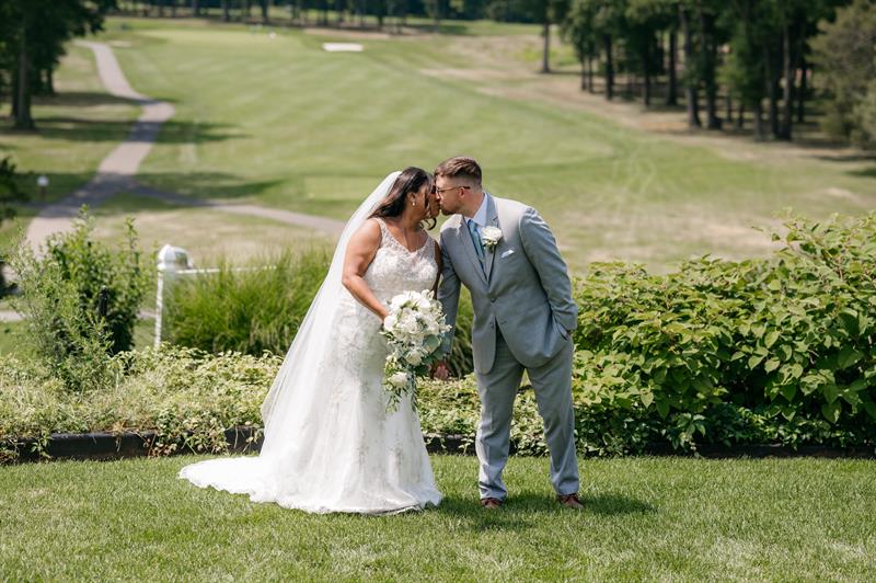 knoll-west-country-club-boonton-township-nj-wedding-photography-tyler-ligi2275922.jpg