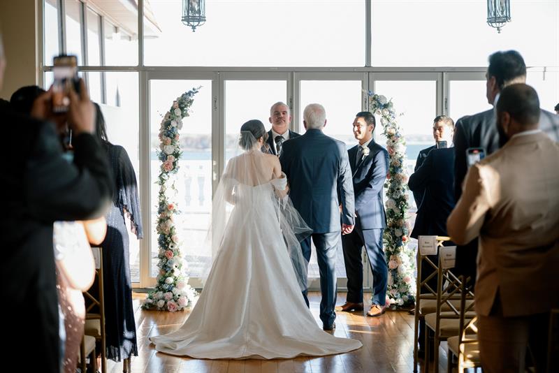 surf-club-on-the-sound-new-rochelle-ny-wedding-photography-james-sara1234839.jpg