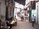 De hoofdsteeg in Lamu