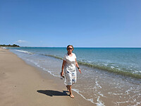 op het strand