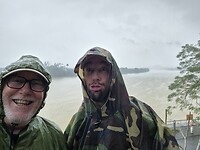 jut en jul in de regen