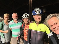 Met boer Harm, Bob en Ingrid