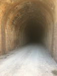 Donkere tunnel