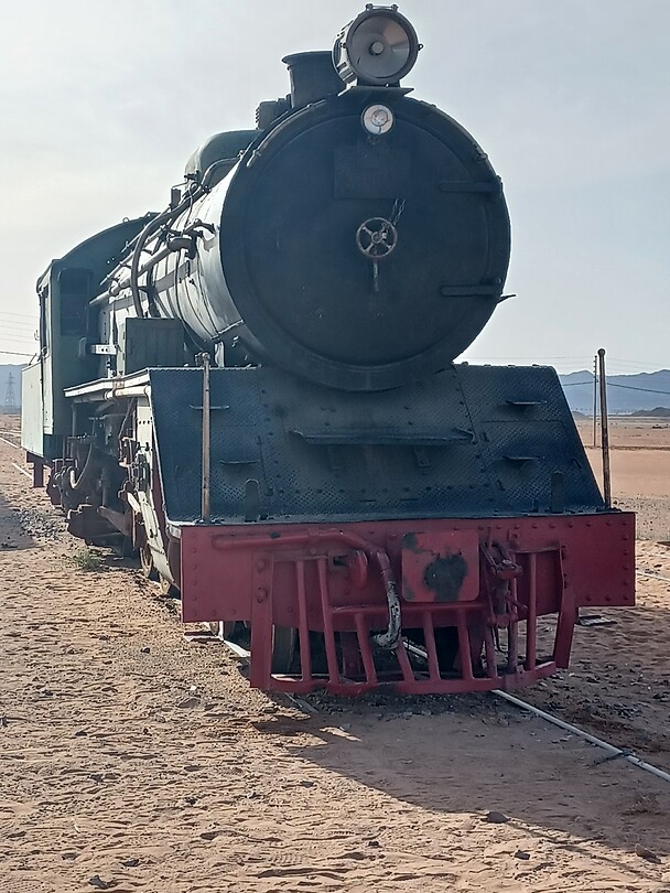 Gerestaureerde trein ottomanen