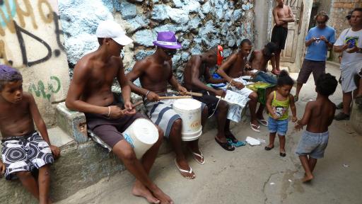Primitief muziek maken