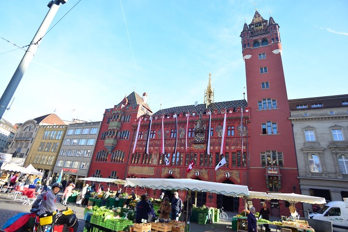 Rathaus Bazel