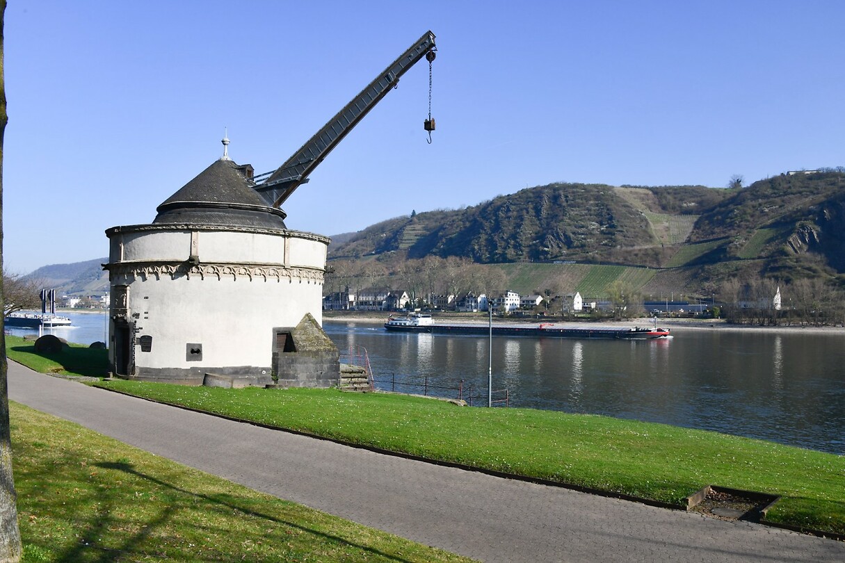 Oude hijskraan