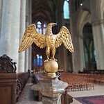 Details 5: adelaar als beschermer