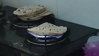 Chapati in de maak