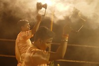 Ceremonie aan de Ganges