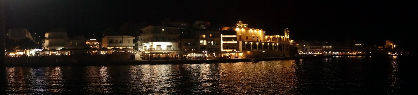 Pigadia by night