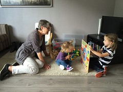 even thuis, oma en opa op bezoek