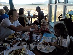 eten met uitzicht op Kitsilano Beach