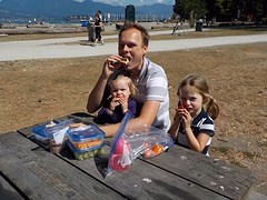 picknicken in Jericho Beach Park
