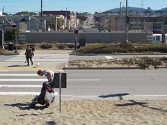Je loopt zo vanaf het strand weer de stad in