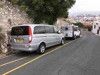 Met een Funeral busje op vakantie, moet kunnen