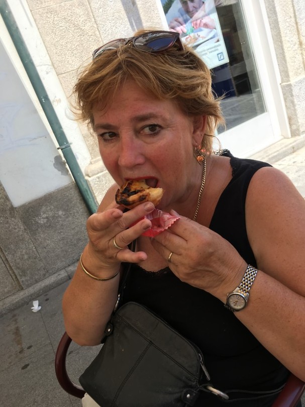 Froukje eet Pastei da Nata