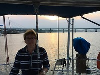 Froukje vaart weg uit Viana do Castelo