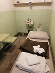 Alcatraz cel met beddengoed.