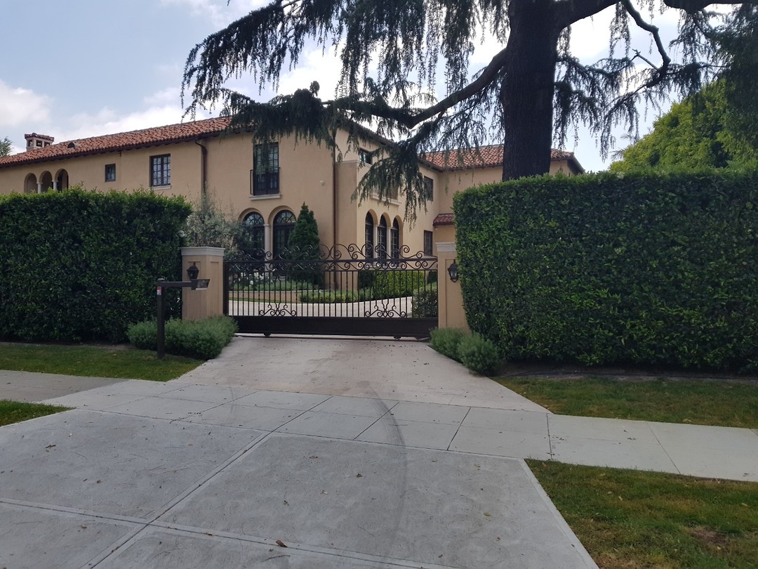 Beverley Hills/Bell air