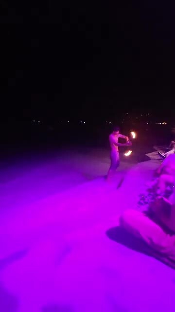 Vuurshow op het strand