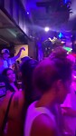 In een club