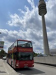 De Hop on hop off bus met de Olympiatoren