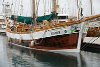 Old school sailing