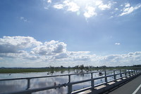 Onderweg veel water buiten de oevers.