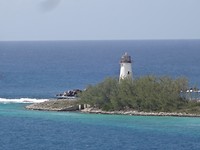 Bij vertrek varen we langs de vuurtoren.