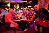 Eten bij de Adams familie (Haloween)