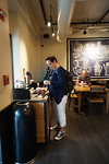 Vele malen bezoeken wij Starbucks tijdens tijden de reis