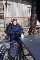 Warme thee op terras