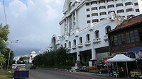 Zicht op het hotel.