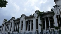 Oude koloniaal gebouw in Jakarta nabij hotel