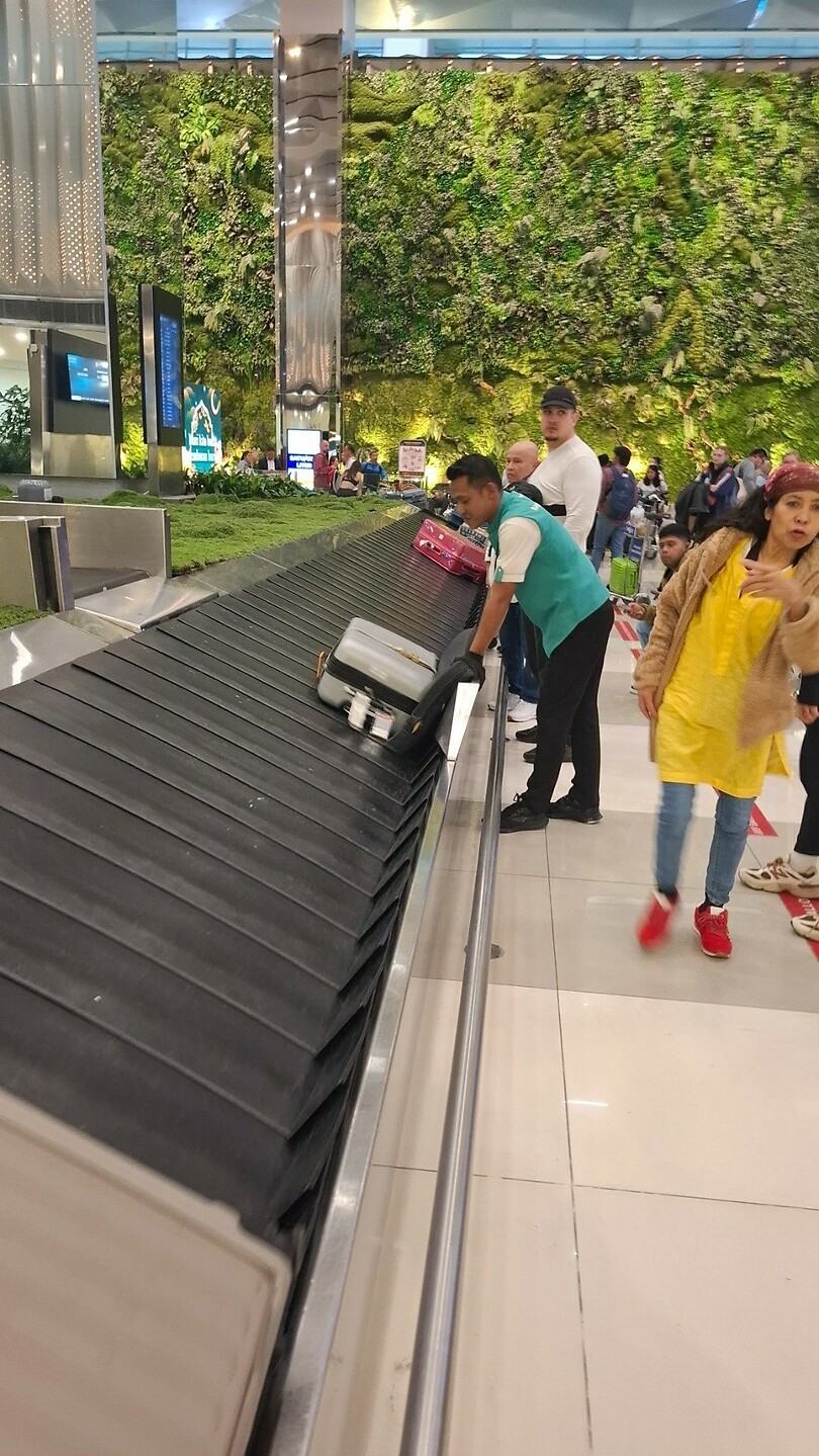 Prima service door personeel luchthaven Jakarta.