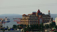 Het Batavia Marina gebouw