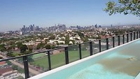 Uitzicht vanaf de19de verdieping van ons complex in Melbourne