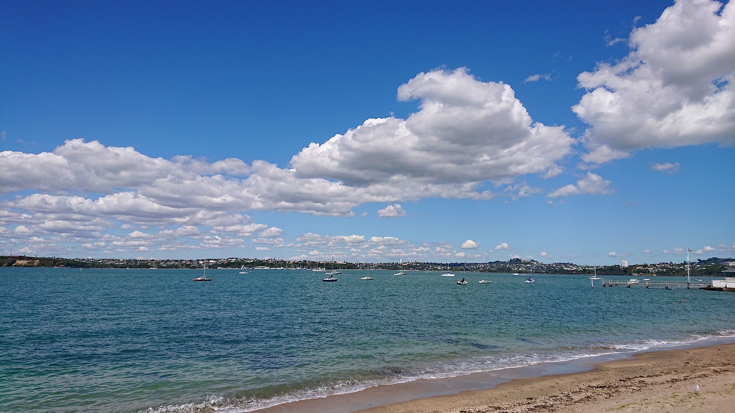 Auckland onder prachtige bewolking