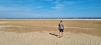 Breed strand Narbonne