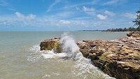 Stevige wind bij Nightcliff Jetty