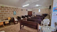 Interieur van het kleine kerkje