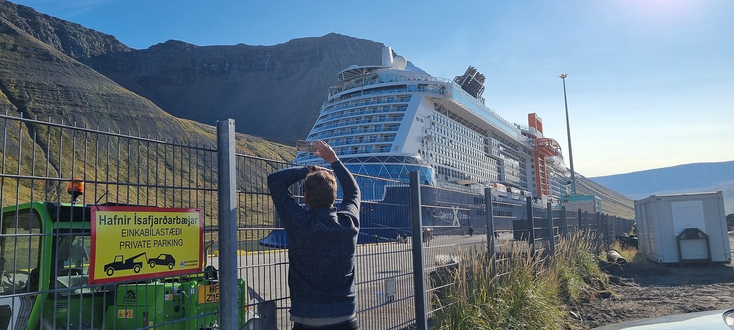Cruiseschip haven Isafjordur