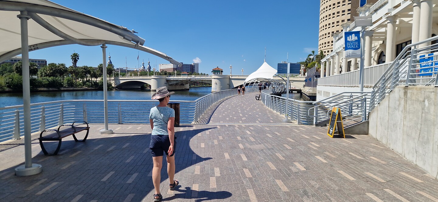 lopend op riverwalk Tampa
