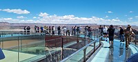 Het is niet heel druk op de u bormige sky walk