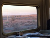 Uitzicht vanuit restauratie wagon