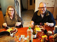 Wij tijdens het eten.