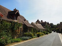 Dorp Apremont-sur-Allier