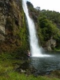 waterval met mij ernaast, werd wel beetje nat;)